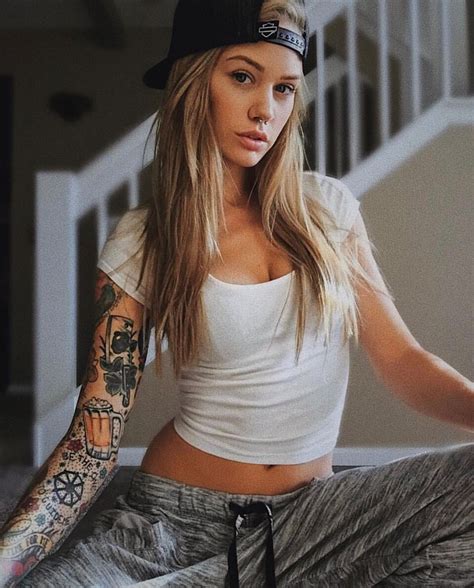 Pin De Ali Larue Em Inked Beauties Garotas Tatoo Tatuagens