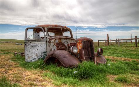 rusty old truck