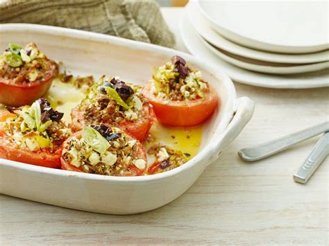 Gefüllte Tomaten mit Feta und Frühlingszwiebeln Rezept EAT SMARTER