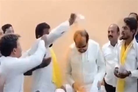 Maharashtra Minister Man Throws Haldi At Maharashtra Minister Warns