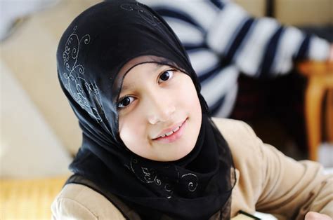 Premium Photo Muslim Girl