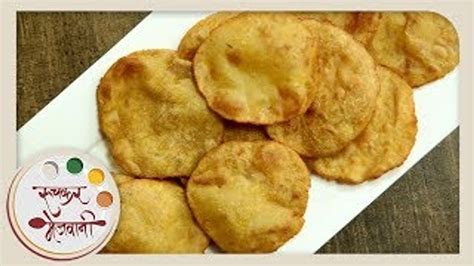 भोपळ्याचे घारगे Bhoplyache Gharge Recipe Sweet Red Pumpkin Puffs