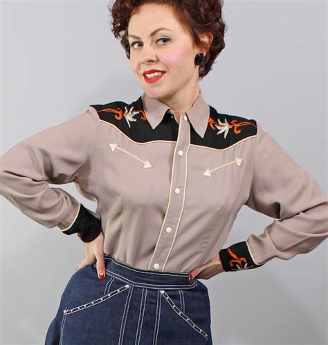 1940s Vintage Western Shirtwomens Gabardine Western Snap