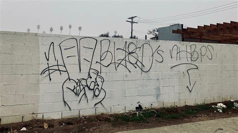 West Side Rollin 20s Neighborhood Bloods Graffiti Strike Ups In Los