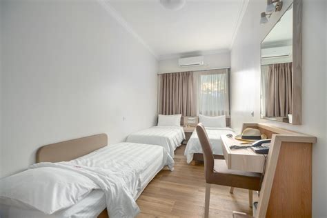 Triple Room Without Balcony Rooms In Athens Attalos Hotel Athens