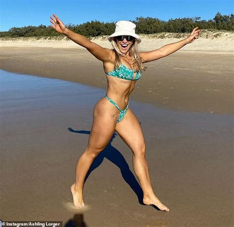 Below Deck Bikini Aussie Below Deck Star Ashling Lorger Shows Off My Xxx Hot Girl