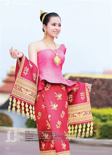 details-to-dangles-laos-wedding,-laos-clothing,-thai-traditional-dress