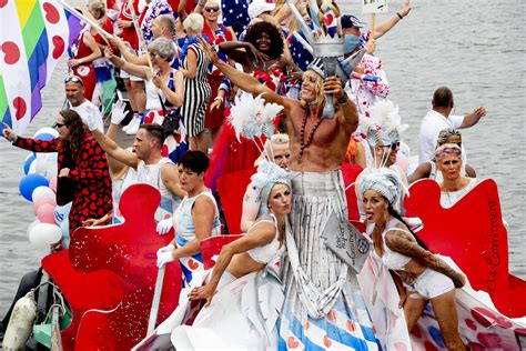 10 x dít is canal parade 2019 in amsterdam in beeld linda nl