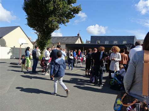 Accueil des familles 5 septembre 2015 Ecole Notre Dame de Sargé