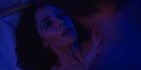 Nude Video Celebs Sarah Shahi Nude Sexlife S01e05 2021