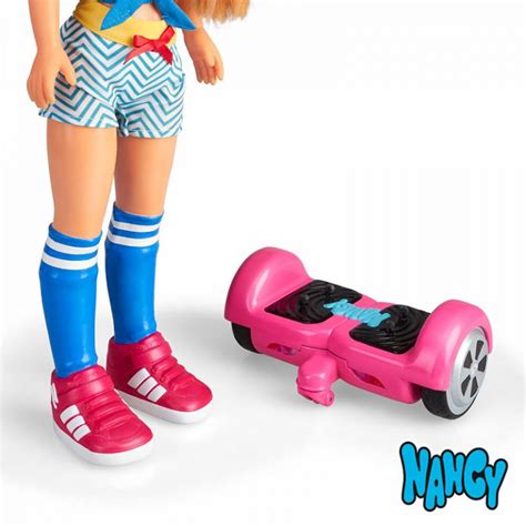 Nancy Dia Com Hoverboard Autobrinca Online