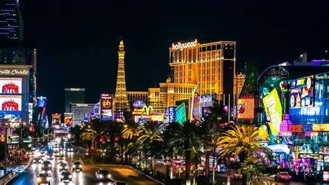 48 Las Vegas Strip Wallpapers Wallpapersafari