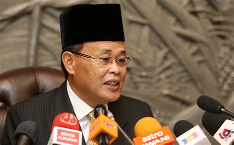 Menurut kenyataan itu, pemberian ini adalah bagi menghargai jasa dan pengorbanan penjawat awam dalam menggalas. Penjawat Awam Di Johor Bakal Dapat Bantuan Khas Aidilfitri
