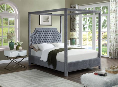 Premium felt lined top drawer to protect valuables. 20 Beautiful California King Canopy Bedroom Set | Findzhome