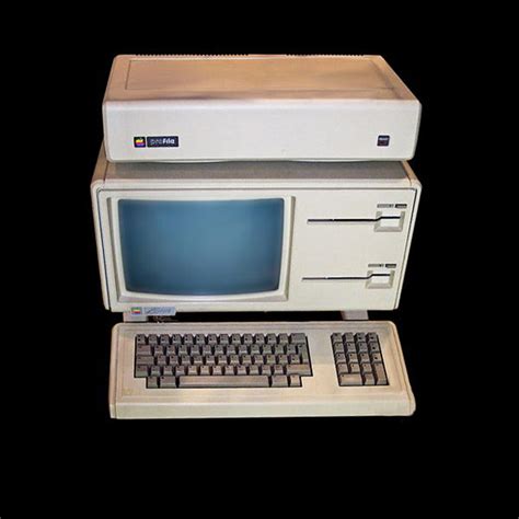 Tech Time Warp Of The Week The Apple Lisa 1983 Wired