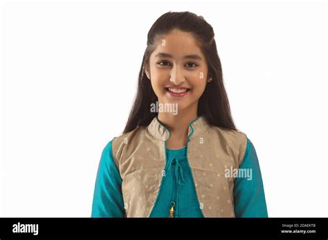 Colourful Indian Girl Hi Res Stock Photography And Images Alamy