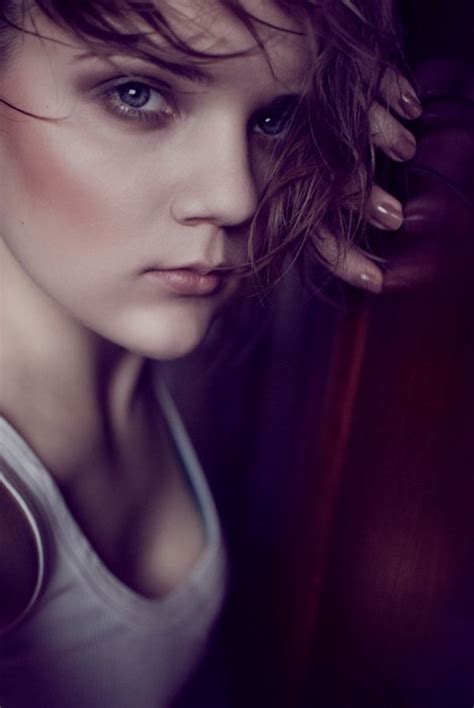 99 Beautiful Female Portrait Photography Examples That