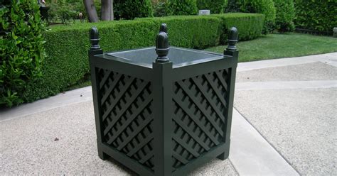 The versailles planter is one of the most distinct and recognizable garden containers. Wood Treillage Planter Box with Acorn Finial | Accents of ...