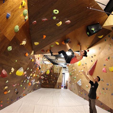 13 Rock Climbing And Bouldering Gyms In Singapore Suitable Even For
