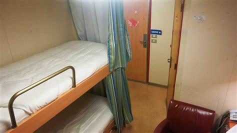 Crew Quarters On A Cruise Ship How Do They Look