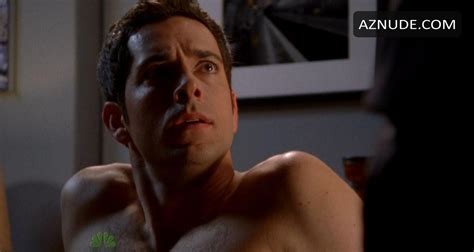 Zachary Levi Nude And Sexy Photo Collection AZNude Men