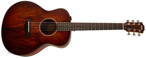 Klanglich und haptisch soll sie einer großen gitarre ebenbürtig sein und sogar die gleiche saitenspannung liefern. TAYLOR GS Mini-e Koa Plus Elektroakustische Gitarre