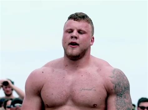 Tom stoltman burst on to the strongman scene at the tender age of 22 with his debut world's tom has yet to realise his full potential in competition, finishing 7th at the giants live world's strongest. #Tom Stoltman on Tumblr