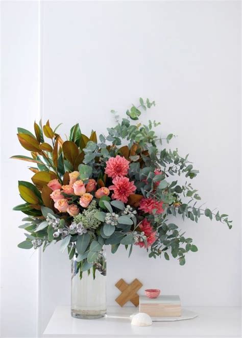 How To Arrange A Statement Flower Arrangement Like A Florist Step By