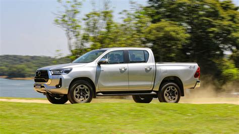 Toyota Hilux 2023 Preços Consumo Versões Itens Fotos E Ficha Técnica