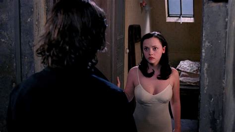 Nackte Christina Ricci In The Man Who Cried