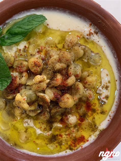 Notre menu découverte offre une sélection de 10 mezze, une viande ou. Foul, Hummus, Balila, Fatteh and Bayd b Awarma: From Beirut to Jounieh :: NoGarlicNoOnions ...
