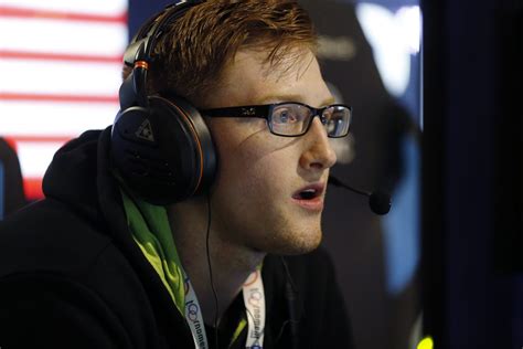 Scump Of Optic Gaming Has Gained An Insane Amount Of Twitch Subs In Two Weeks