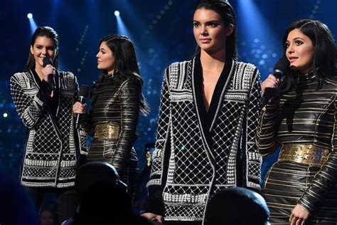 Kendall And Kylie Jenner Booed As They Introduce Kanye West At