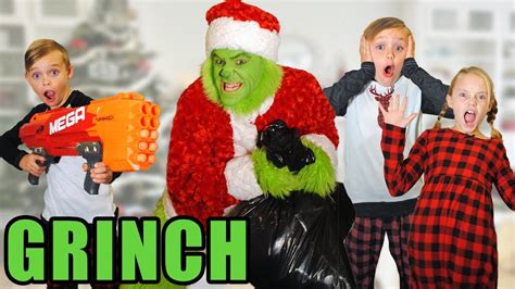 Grinch Vs Fun Squad Battle To Save Christmas From The Sneaky Grinch