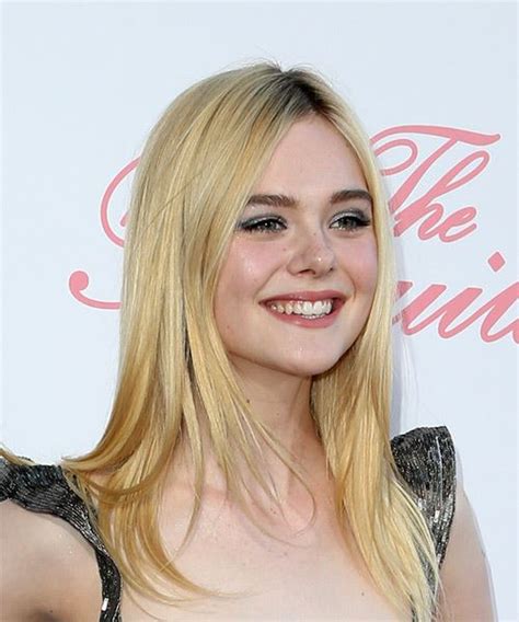 Elle Fanning Hairstyles Hair Cuts And Colors