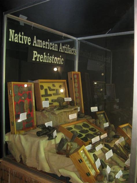 Prehistoric Indian Stone Artifacts Stones And Bones Traveling Museum