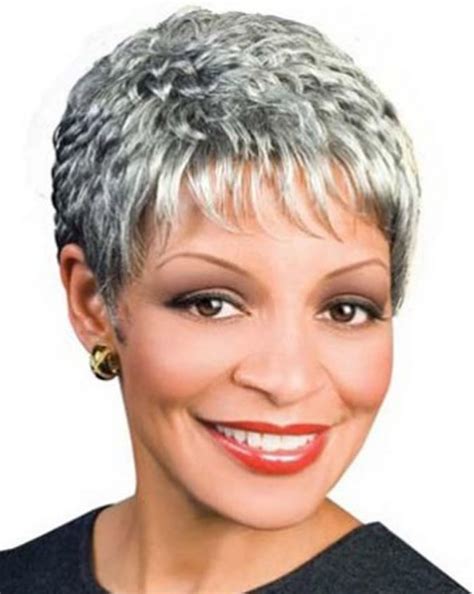30 Easy Short Hairstyles For Older Women You Should Try Page 3