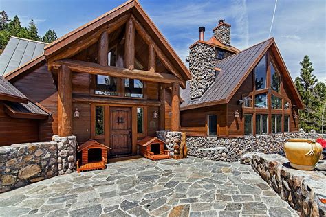 Inside Jeremy Renners Remote Lake Tahoe Ranch Where Star Spends His