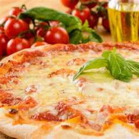 Pizza Margherita Un Piatto Ricco Di Gusto Cucina