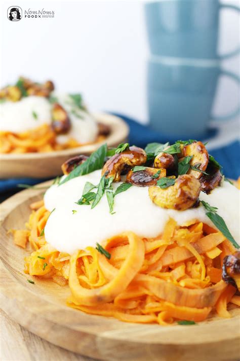 S Kartoffel Spaghetti Mit Blumenkohl K Se Sauce Und Karamellisierten