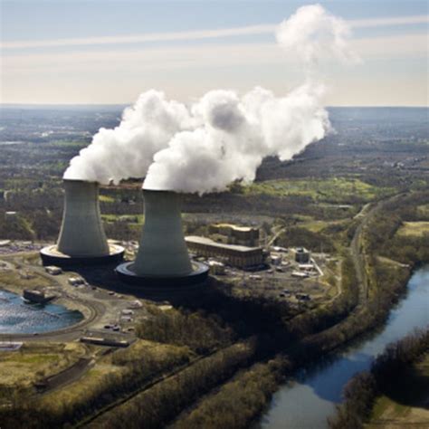 Nuclear energy or nuclear energy is obtained by the process of nuclear fission, which consists of bombarding a uranium atom with neutrons to divide it into two, releasing large amounts of heat that is then used to generate electricity. The Disadvantages of Nuclear Energy | Sciencing