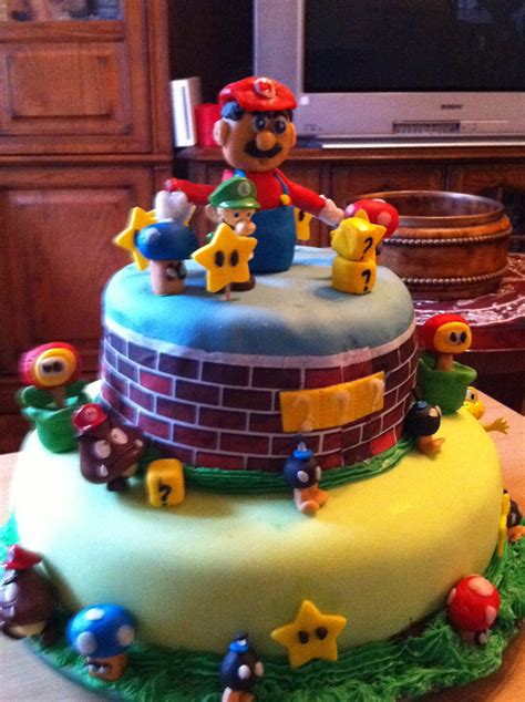 3.7 x 2.25 x 2.15 inchesluigi. Super Mario Cake - CakeCentral.com