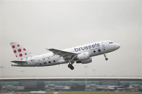 Le Premier Vol De Brussels Airlines Dans Sa Nouvelle Livrée A Décollé