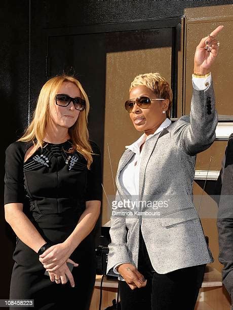 Mary J Blige And Gucci Cut The Ribbon For Mary J Blige Center For Women
