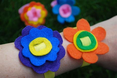 No Sew Felt Flower Bracelets Felt Crafts Diy Crafts Flower Crafts
