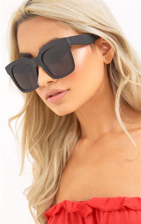 Matte Black Oversized Square Sunglasses Prettylittlething Usa
