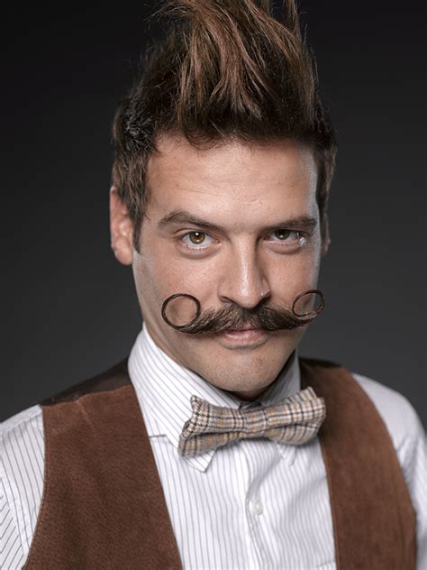 Cuando las barbas son una original y divertida moda. >