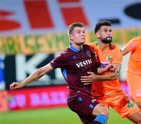 Aytemiz alanyaspor, bonservisi elinde bulunan salih uçan ile 2 yıllık sözleşme imzaladı. Galatasaray Alanyaspor'dan Caulker ve Salih Uçan'ı istiyor ...