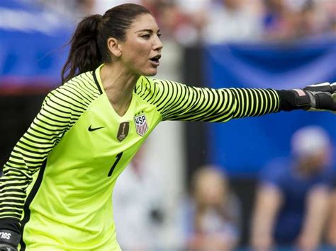 Hope Solo On Her Dwi Arrest Ex Uswnt Goalkeeper Experiences Mother