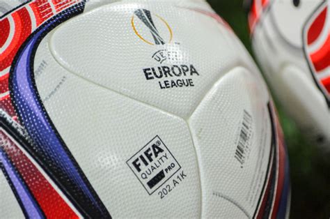 วิเคราะห์หลังการจับสลากศึกยูฟ่า แชมเปี้ยนส์ลีก และยูฟ่า ยูโรป้า ลีก. ผลจับสลาก 32 ทีมสุดท้าย ยูโรป้า ลีก 2016